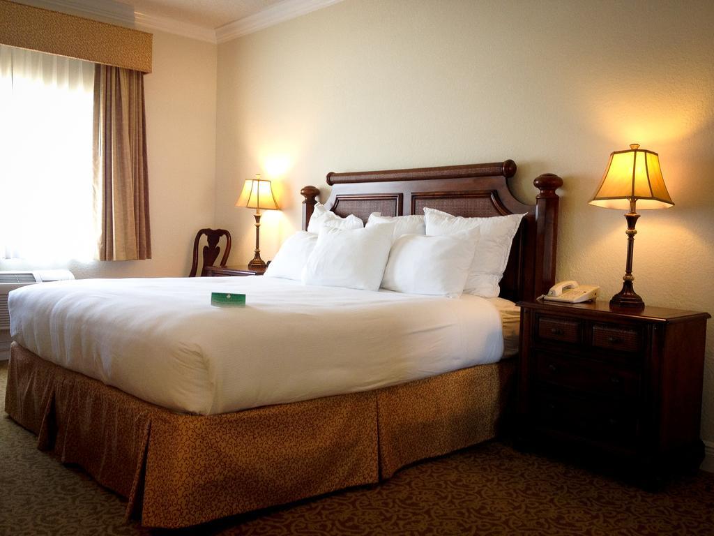 Amelia Hotel At The Beach Fernandina Beach Room photo