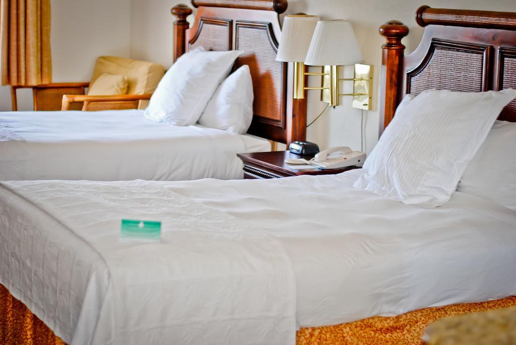 Amelia Hotel At The Beach Fernandina Beach Room photo